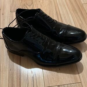 Classic Black Men's Dress Shoes